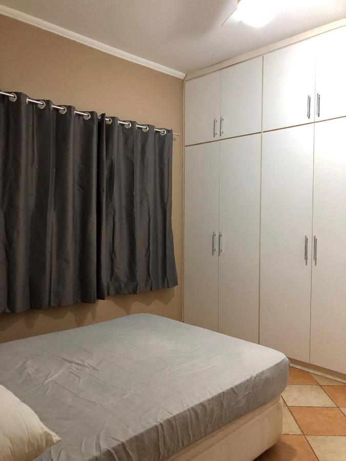 Casa Temporada Olimpia 8 Pessoas Com Piscina Villa Luaran gambar