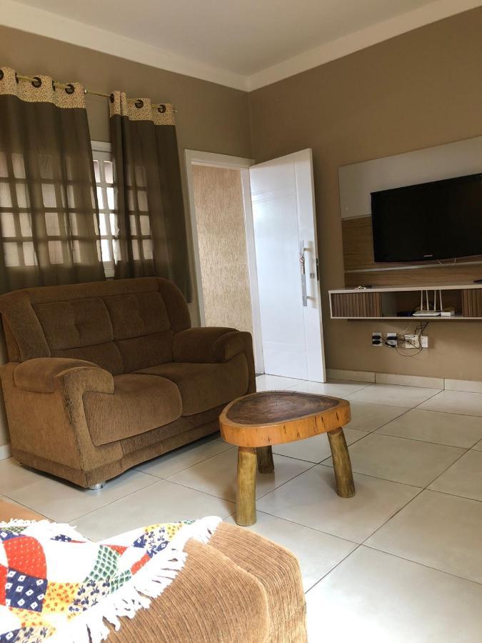 Casa Temporada Olimpia 8 Pessoas Com Piscina Villa Luaran gambar