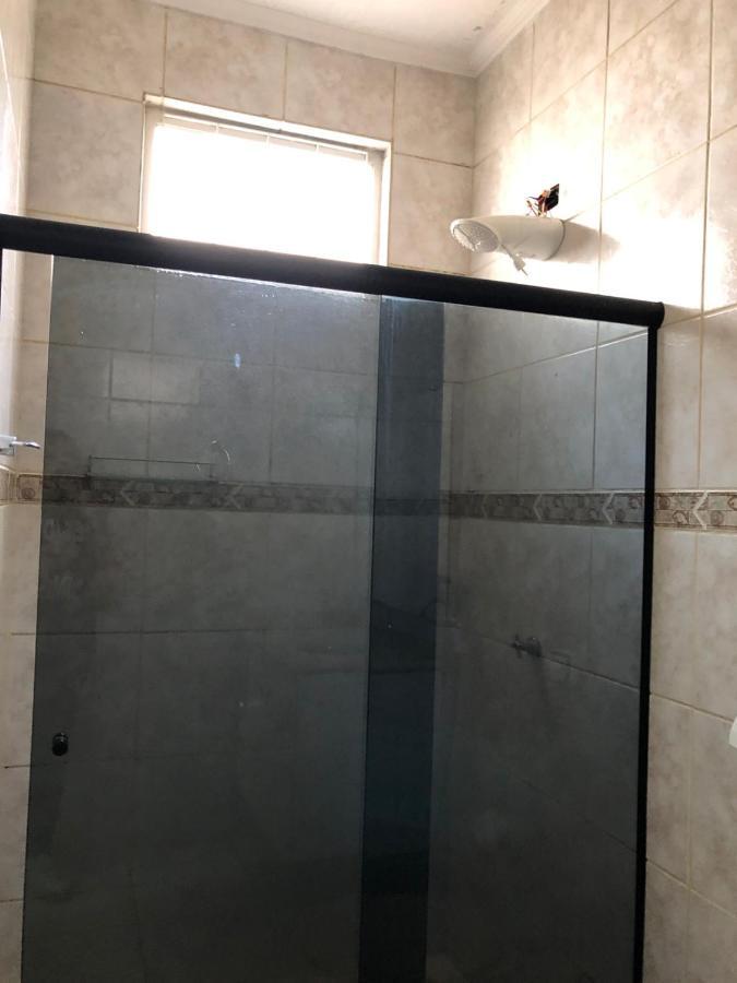 Casa Temporada Olimpia 8 Pessoas Com Piscina Villa Luaran gambar